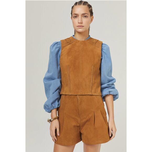 Lanhtropy Friday Pleated Shorts in Tan Goat Suede M - Picture 1 of 3